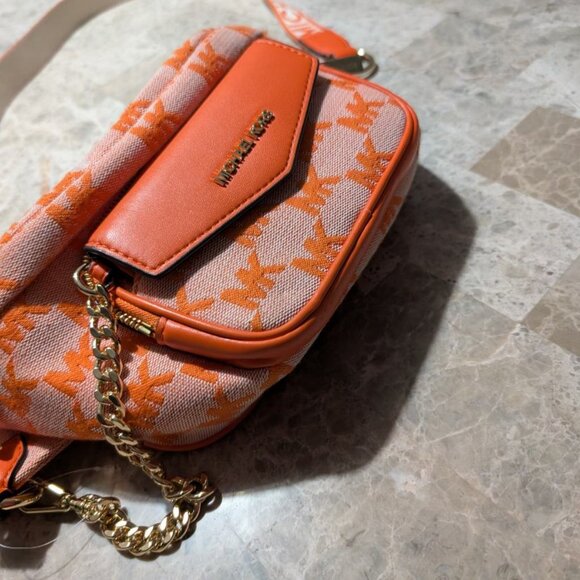 KORS Michael Kors XL Fanny/Waist Bag-MK Monogram and Leather Brand New - Picture 2 of 7